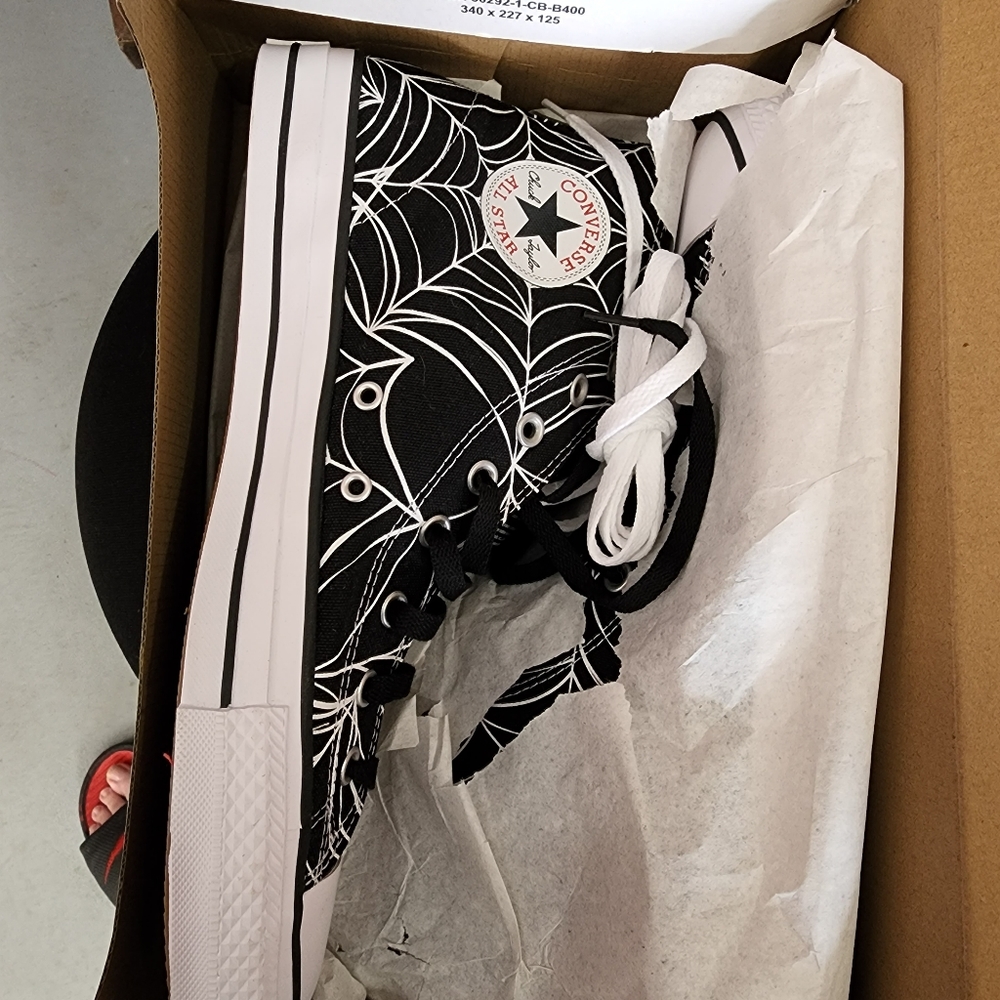 Converse size 12